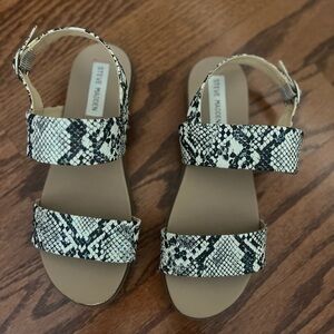 Steve Madden Black and White Sandals with Snake Print Size 5